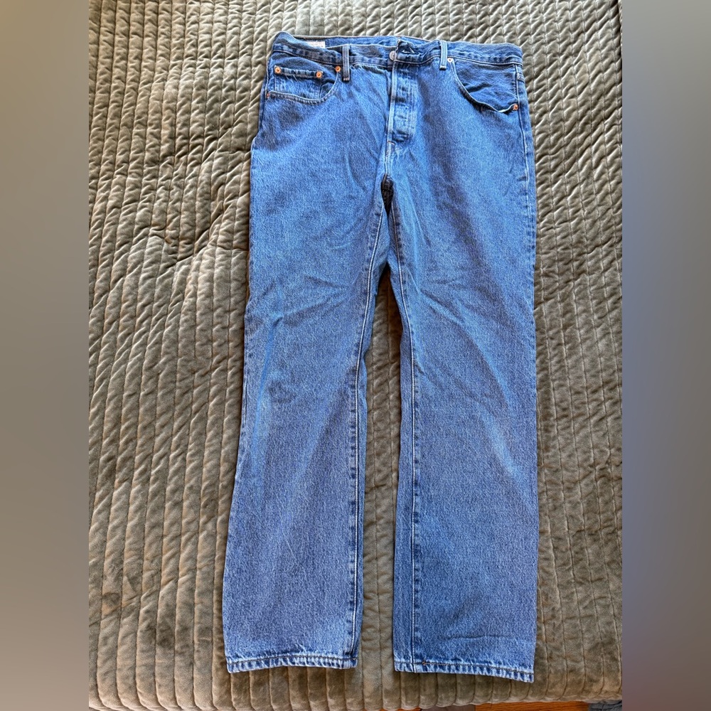 Women’s Classic Levi’s 501 Jeans